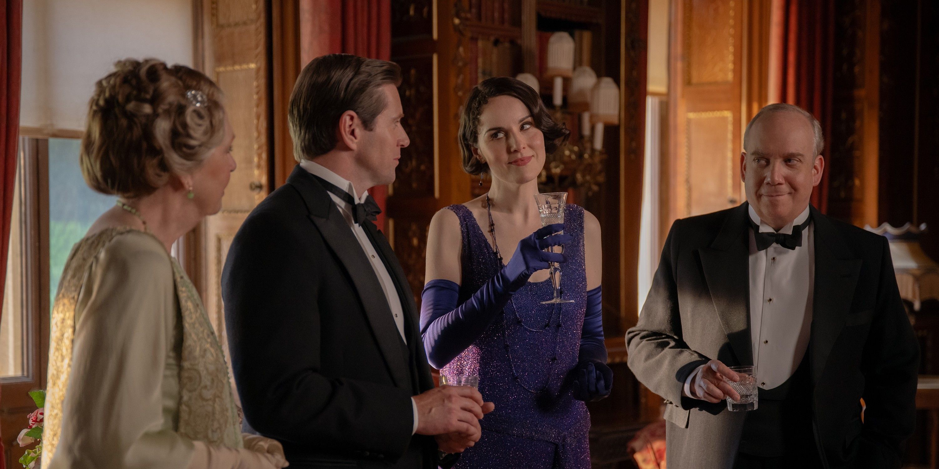 Mary, Tom, Isobel e Harold em Downton Abbey: A Grande Final.