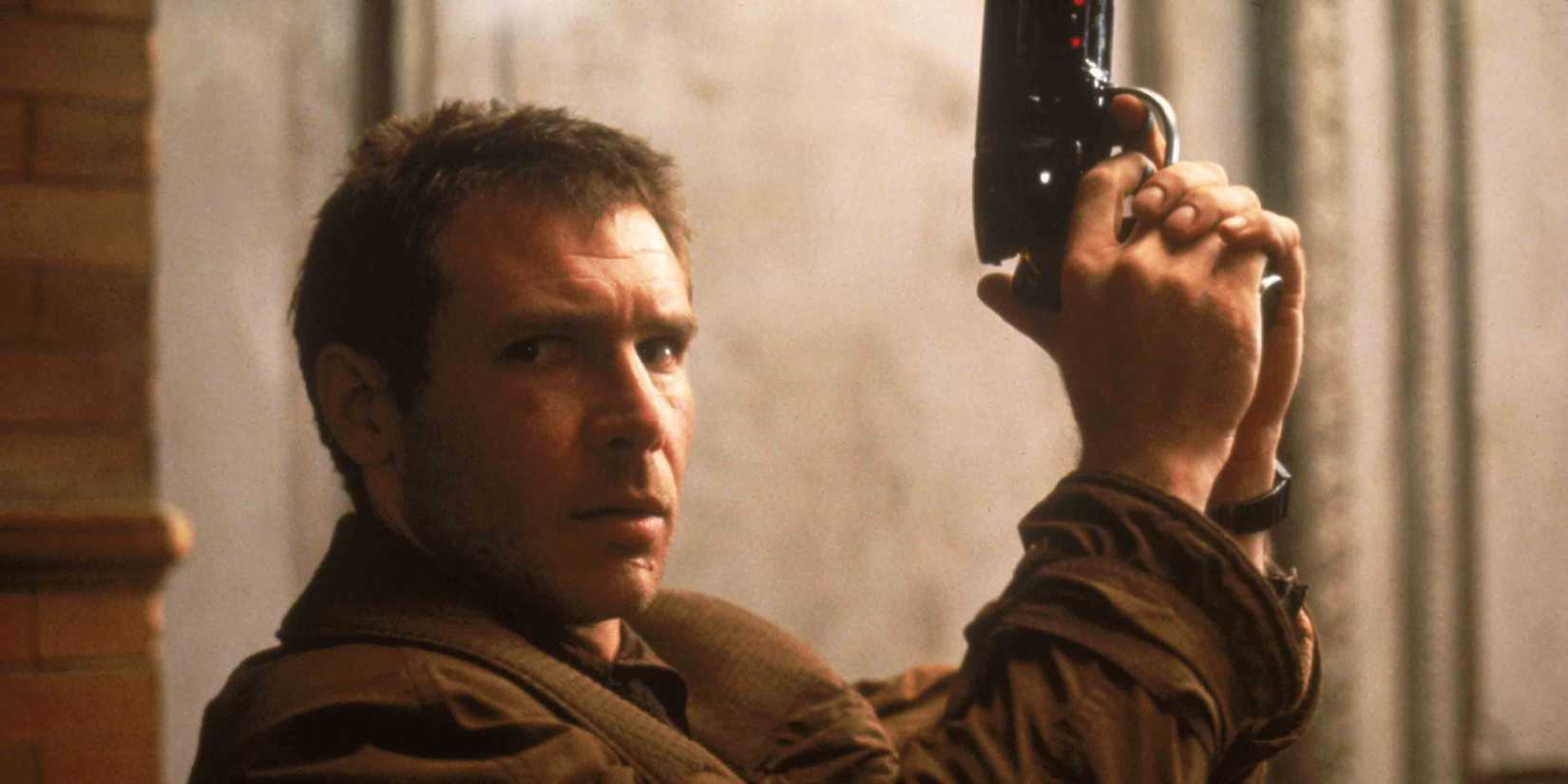 harrison-ford-as-deckard-holding-his-gun-in-blade-runner.jpg