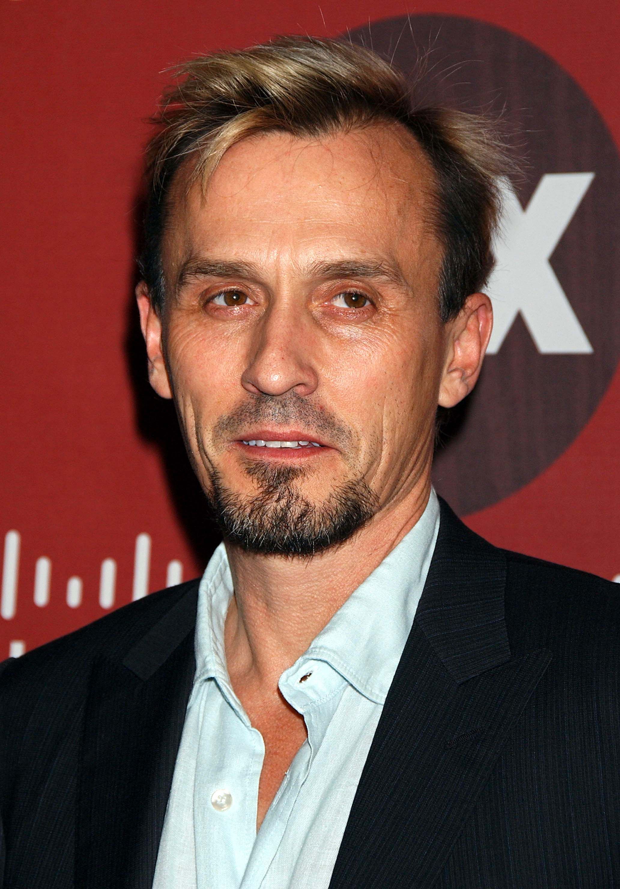 Headshot Of Robert Knepper