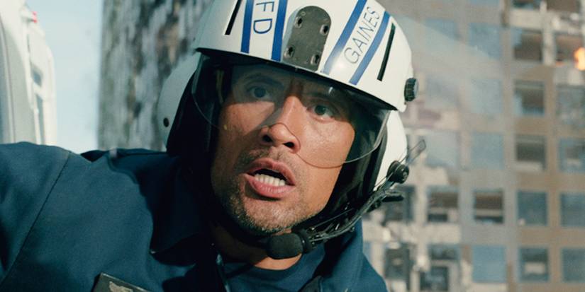 dwayne_johnson_flying_a_helicopter_in_san_andreas-1.jpg