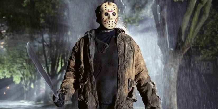 jason-with-a-machete-in-friday-the-13th.jpg