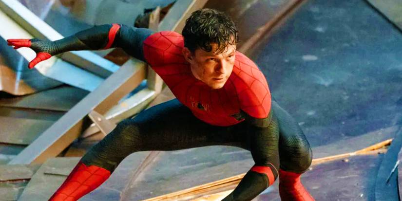 tom-holland-s-peter-parker-fighting-at-the-end-of-spider-man-no-way-home.jpg