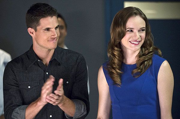 the-flash-amell-panabaker-1
