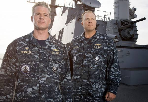 the-last-ship-adam-baldwin-eric-dane-600x415 ‘Jack Ryan’ Meets ‘The Walking Dead’ in Netflix’s 5-Part Apocalypse Series