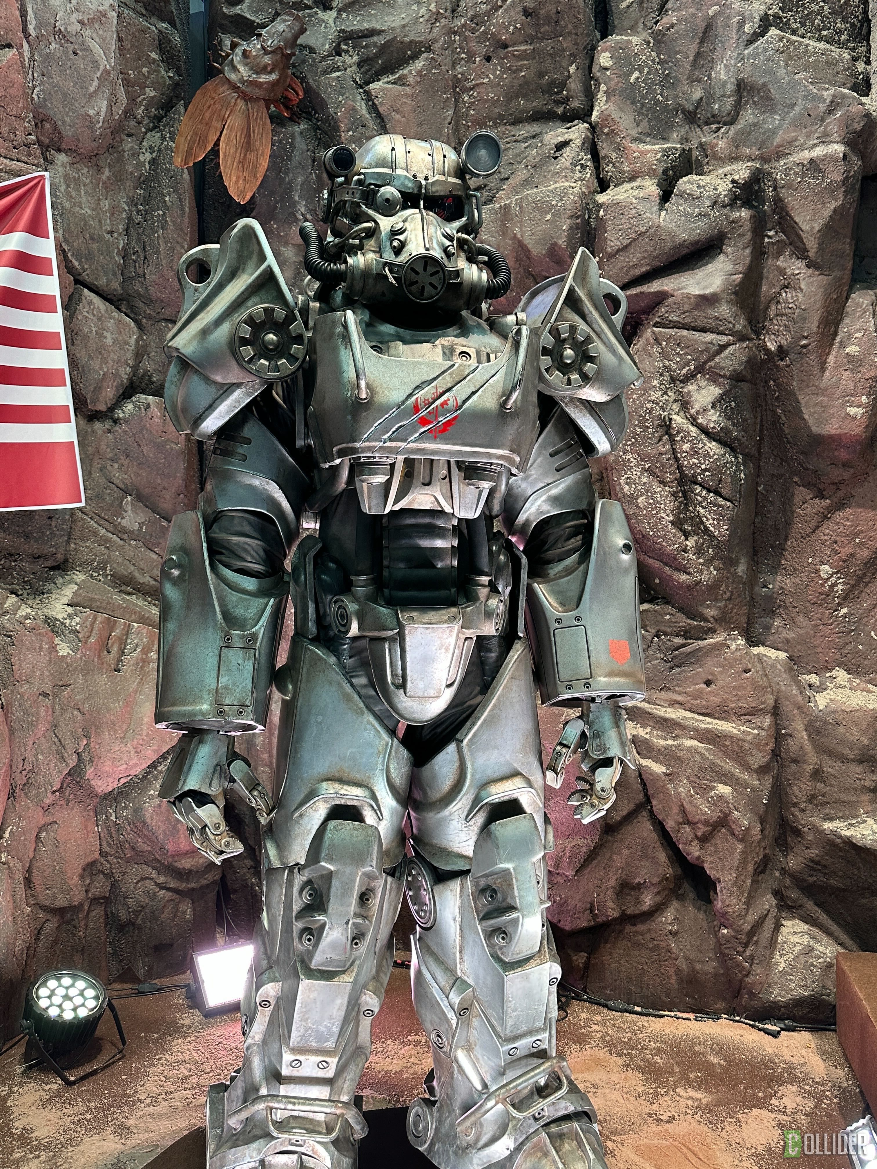 'Fallout' Series CCXP Booth Lets Fans Enter the Vault